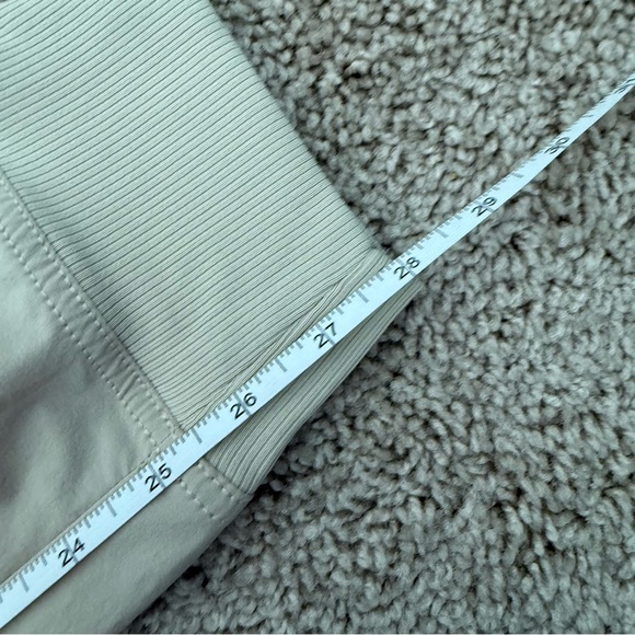 CALIA by Carrie Underwood Effortless Nyluxe Jogger Khaki Sand Size Medium 28” - Picture 7 of 7